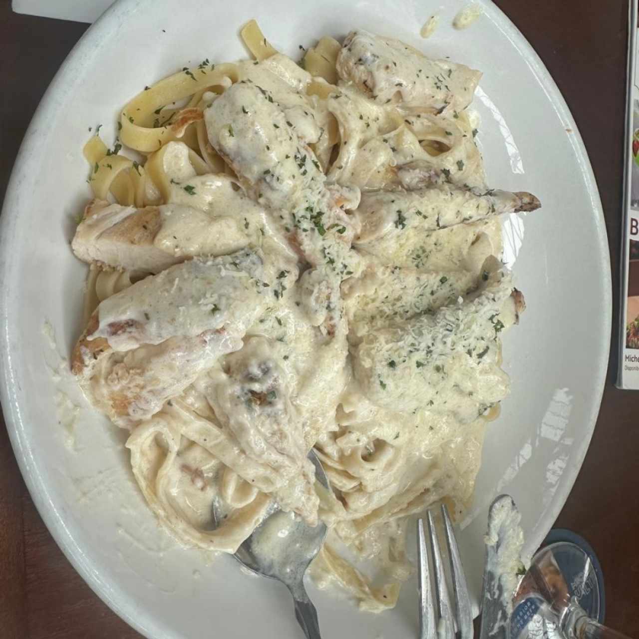 Amazing Alfredos - Fettuccine Alfredo