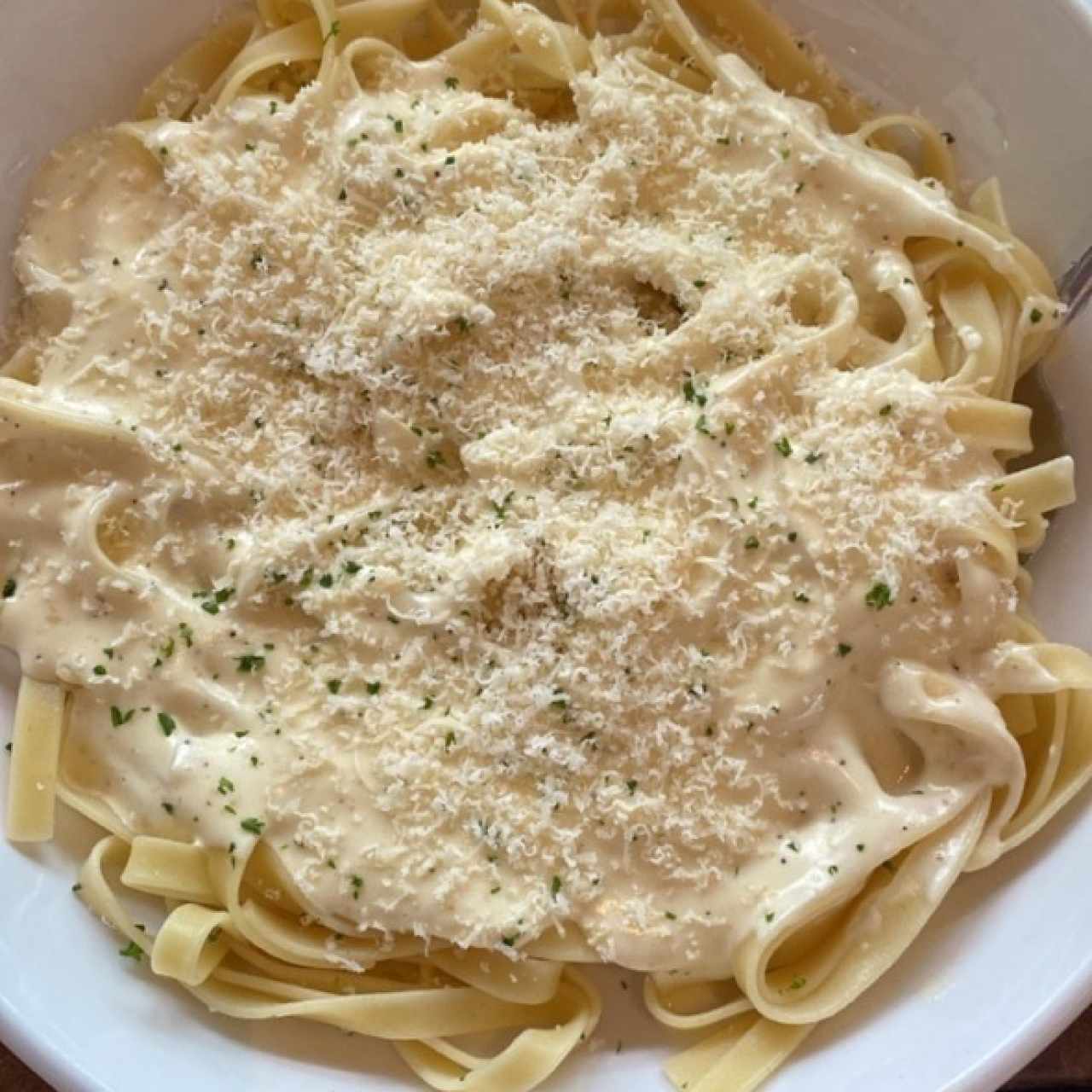 Amazing Alfredos - Fettuccine Alfredo