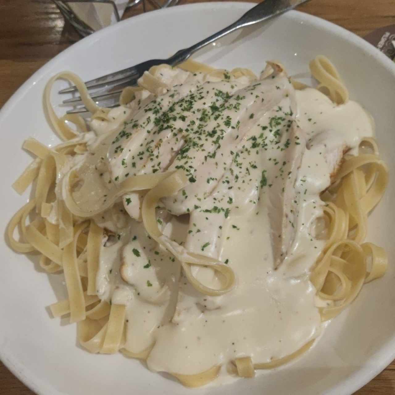 Amazing Alfredos - Chicken Alfredo