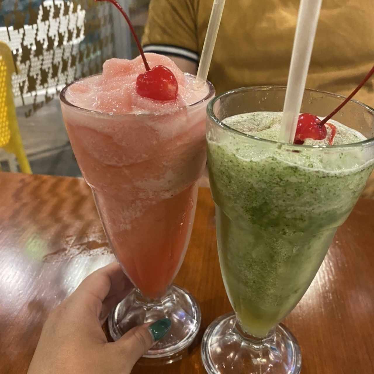 Limonasa de fresa - hierbabuena