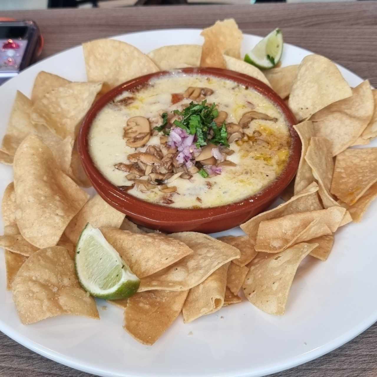 queso fundido con champiñones 