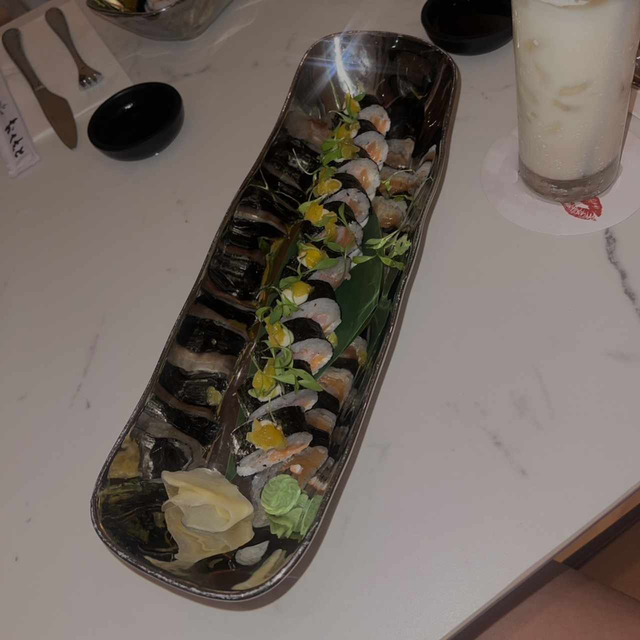 Sushi - Hosomaki Salmón Trufado