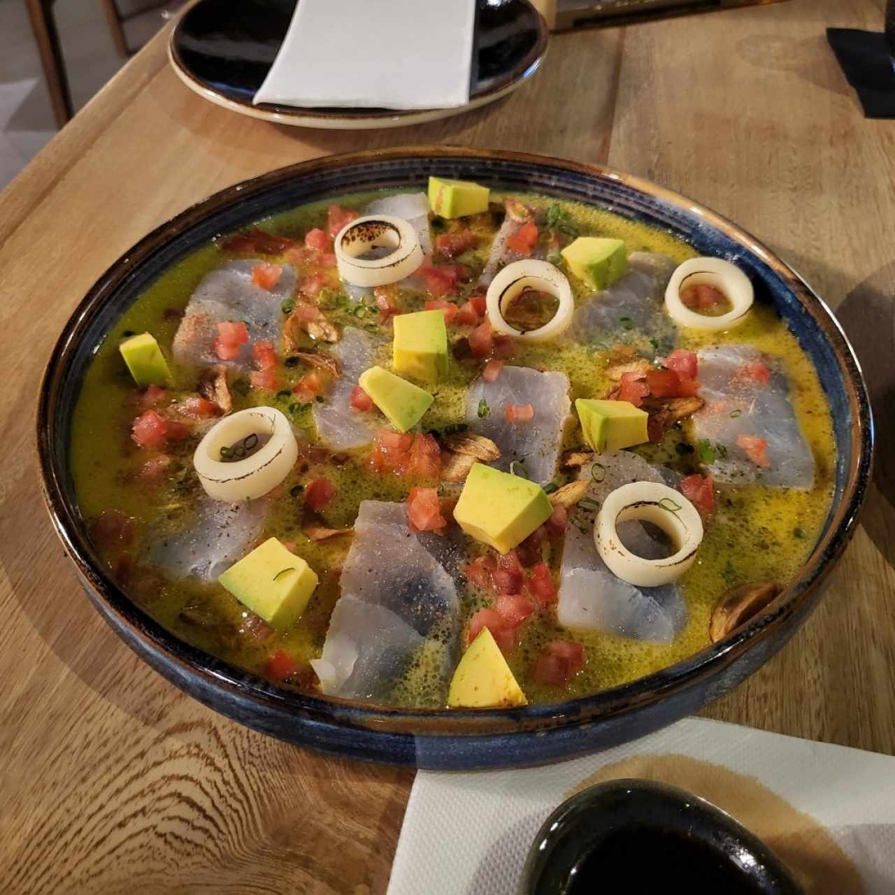 TIRADITO DE CORVINA CON PALMITOS