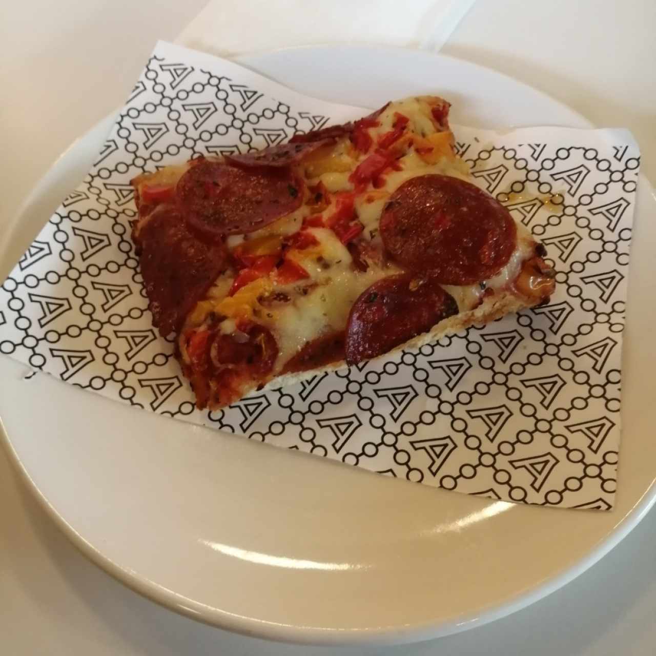 Slide de pizza de peperonni