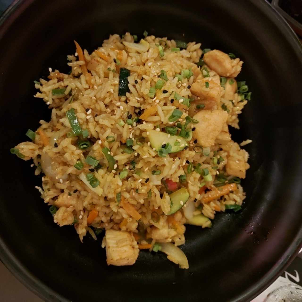 ARROZ THAI DE POLLO