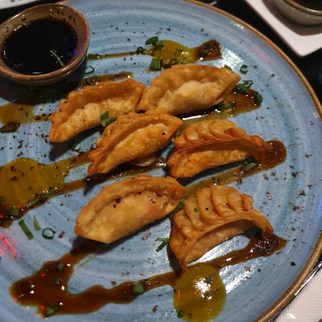 GYOZAS FRITAS DE CAMARÓN