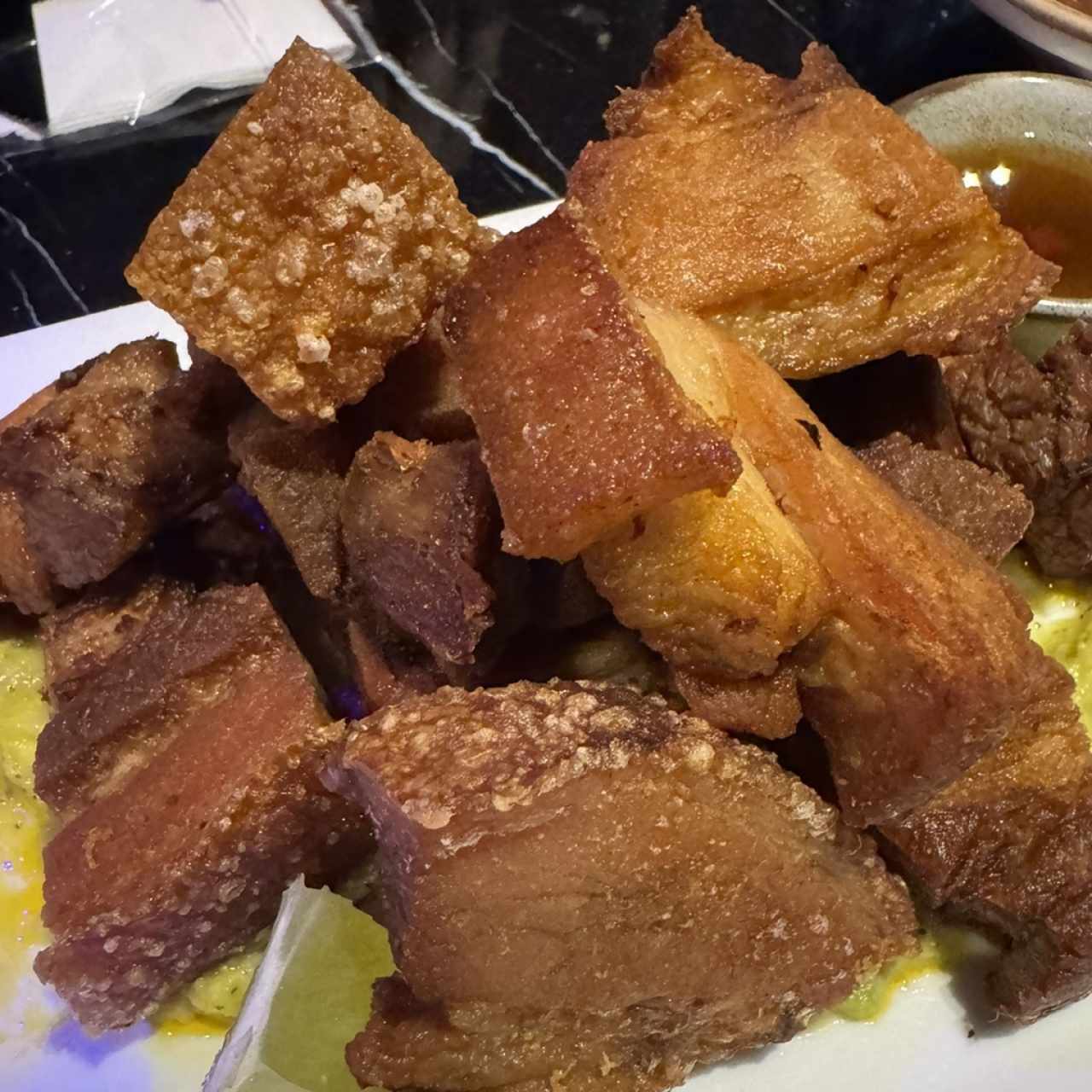 Menú - CHICHARRÓN DE PORKBELLY