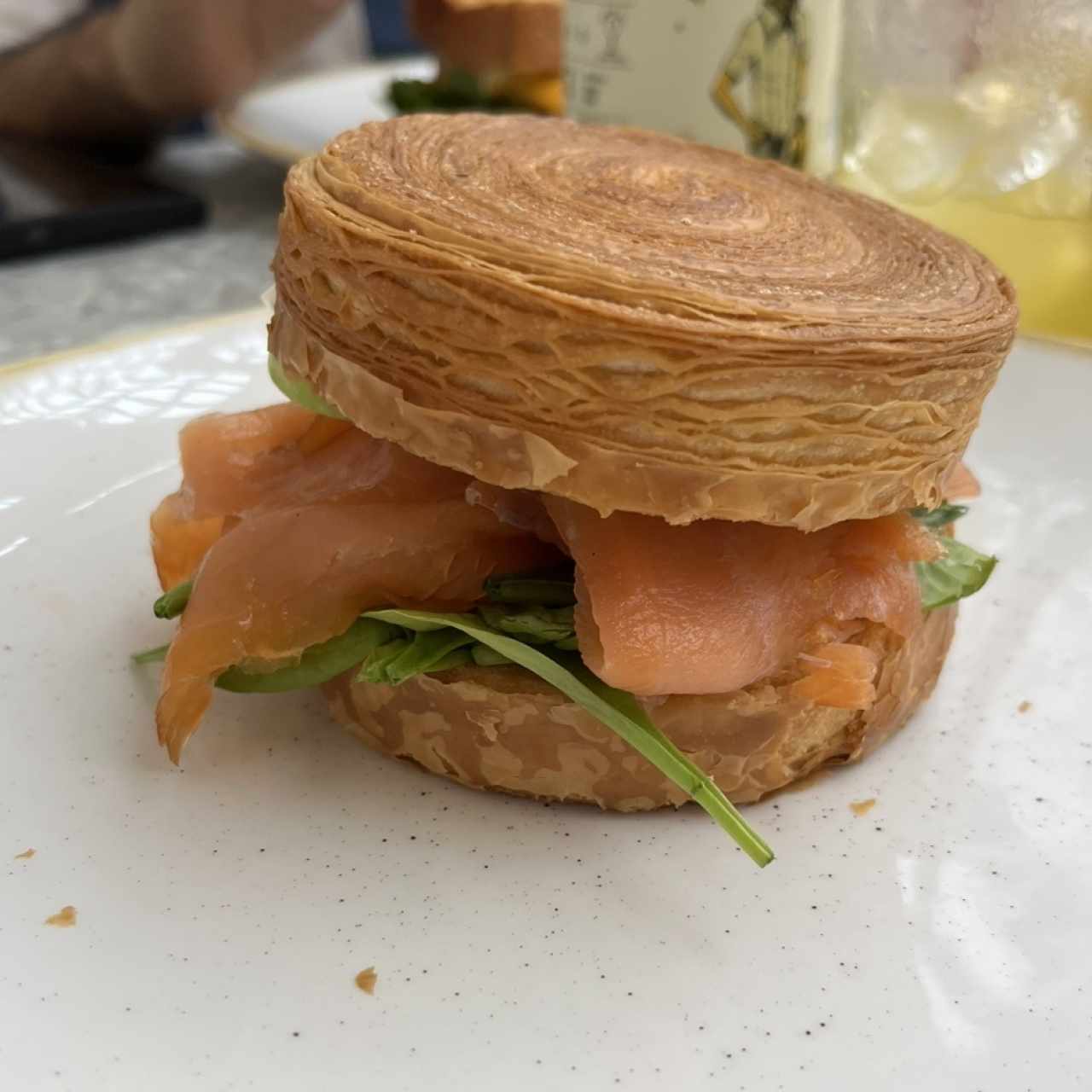 SANDWICHES - SALMÓN SOUR SANDWICH