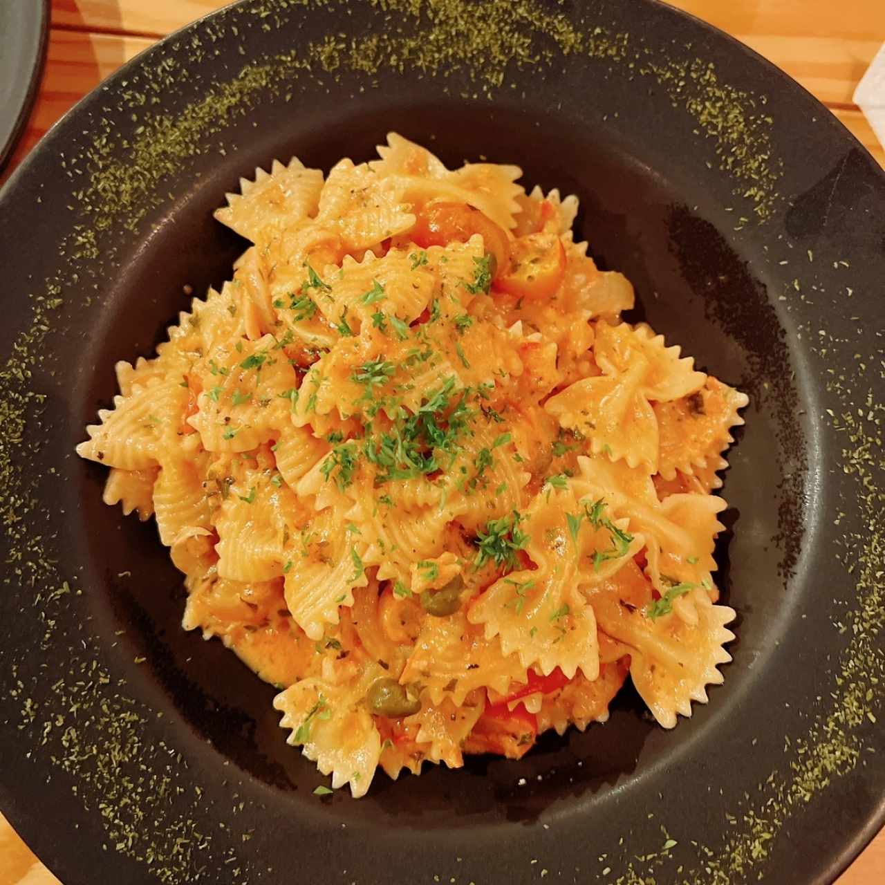 Farfalle al Salmon