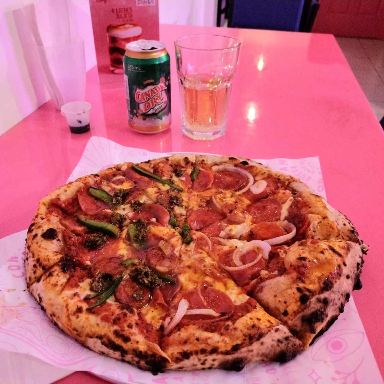 Pizza mixta Julieta en Las Tablas y Julieta en Miami.