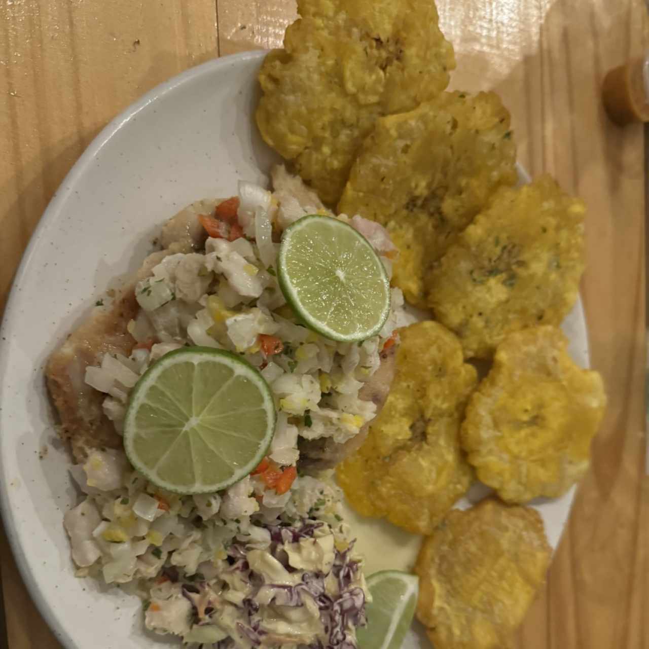 Platos Fuertes - Pescado Frito 