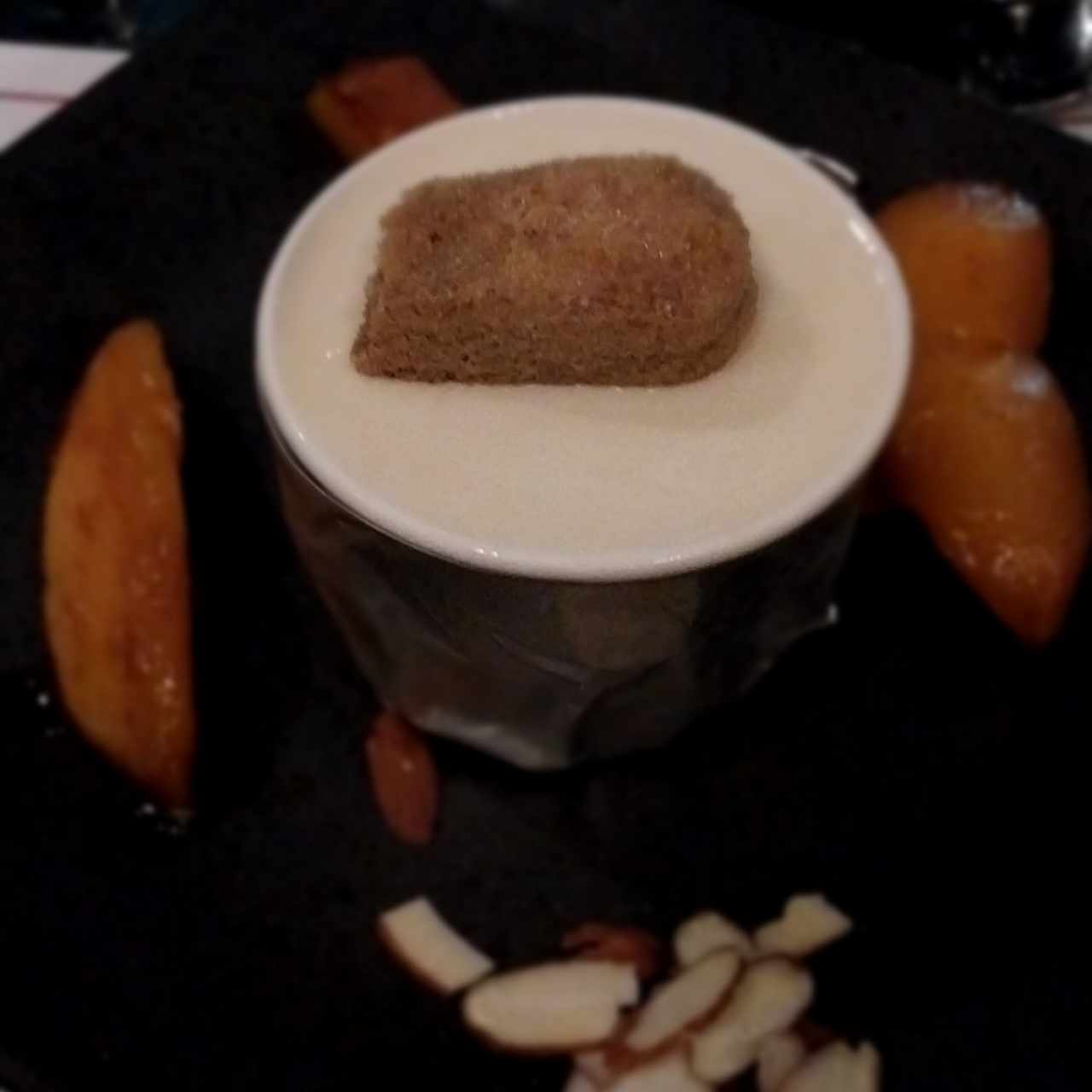 mango con helado de la casa