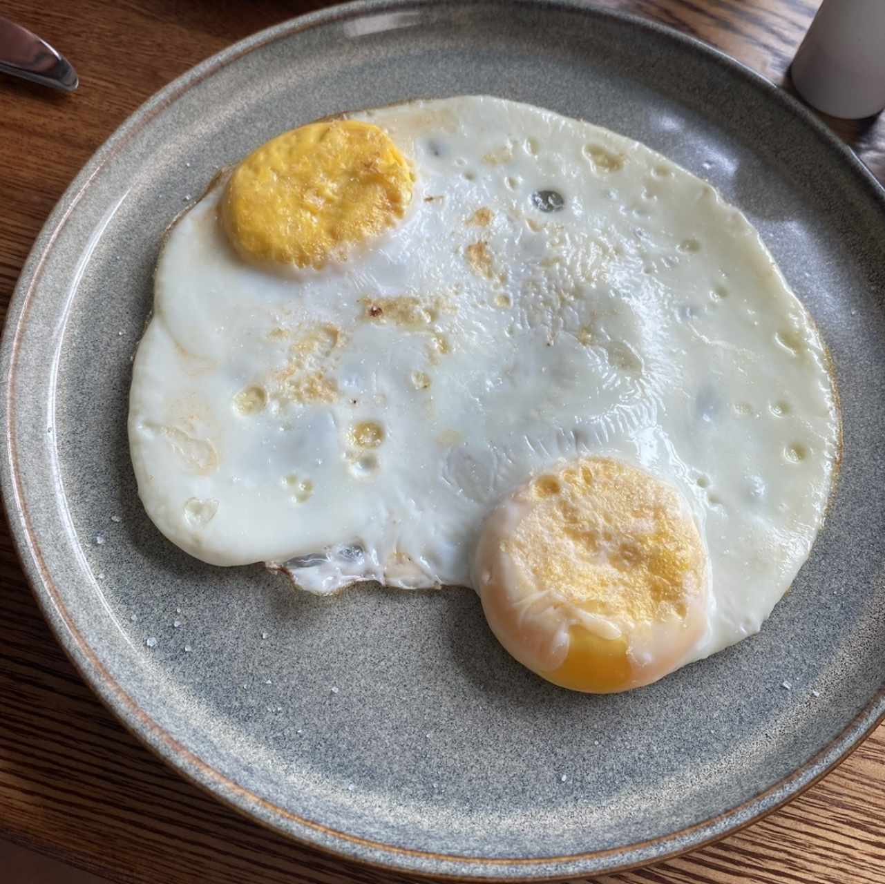 Huevos: Dos huevos Fritos o Revueltos