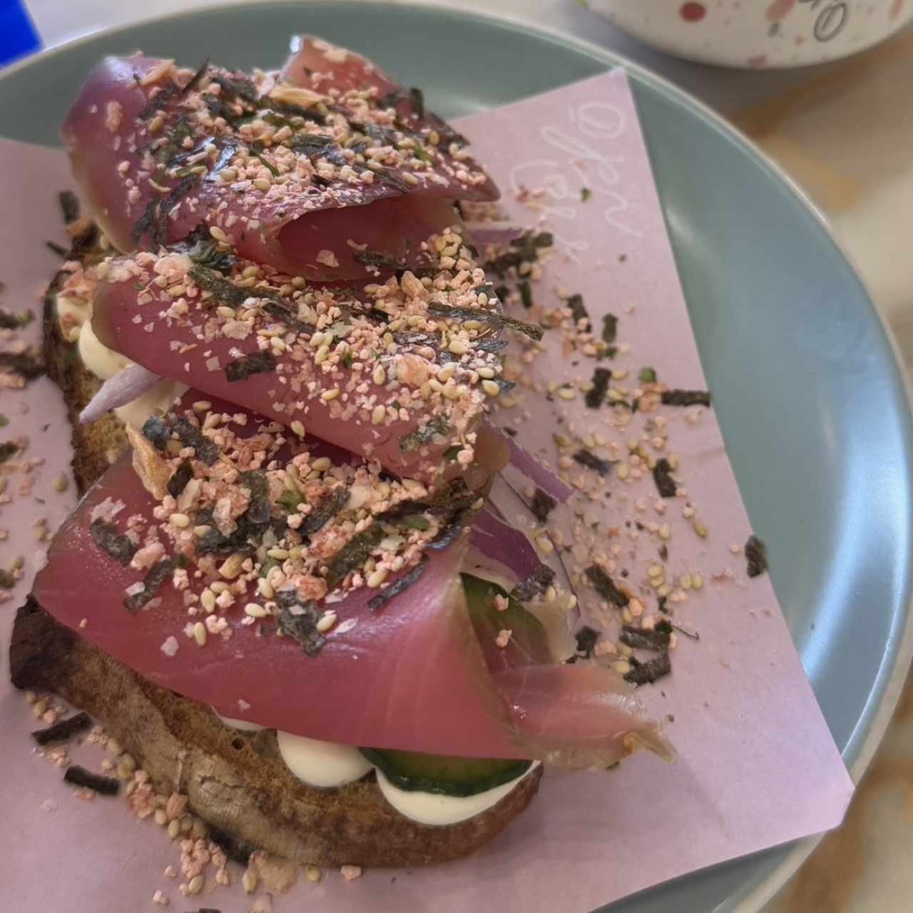 Tostada de Atún Ahumado