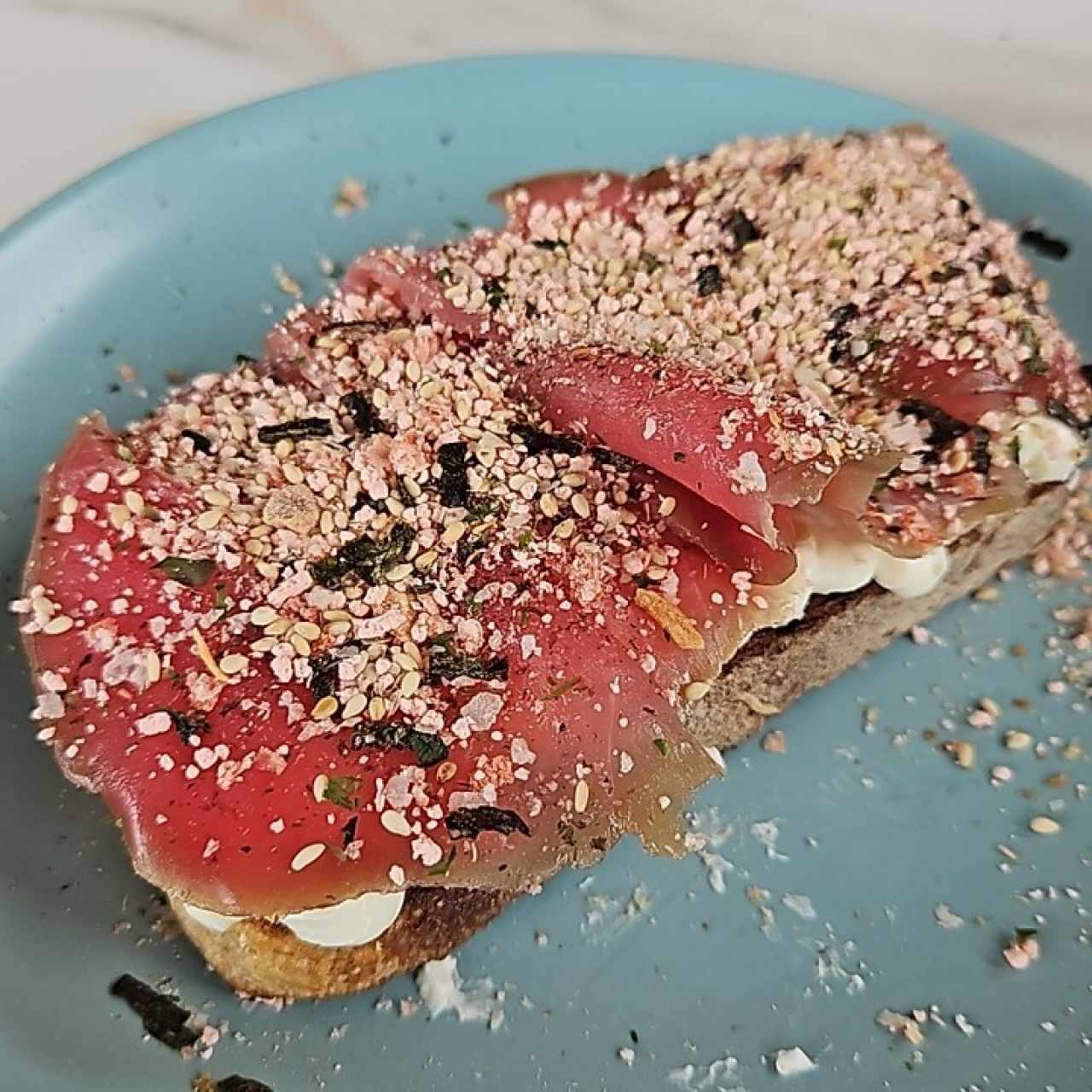 Tostada de Atún Ahumado