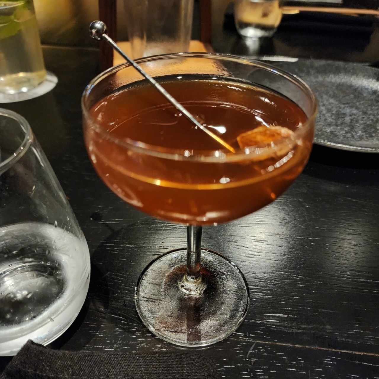 Kuro Manhattan 