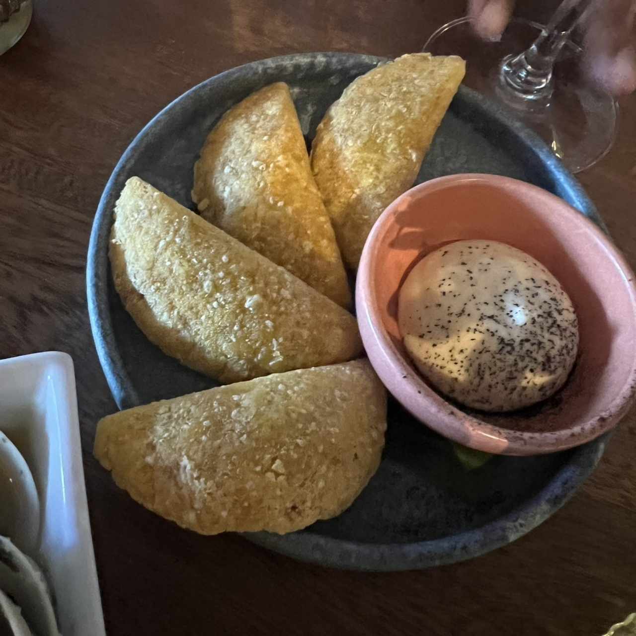 Empanadas de Pulpo al Coco