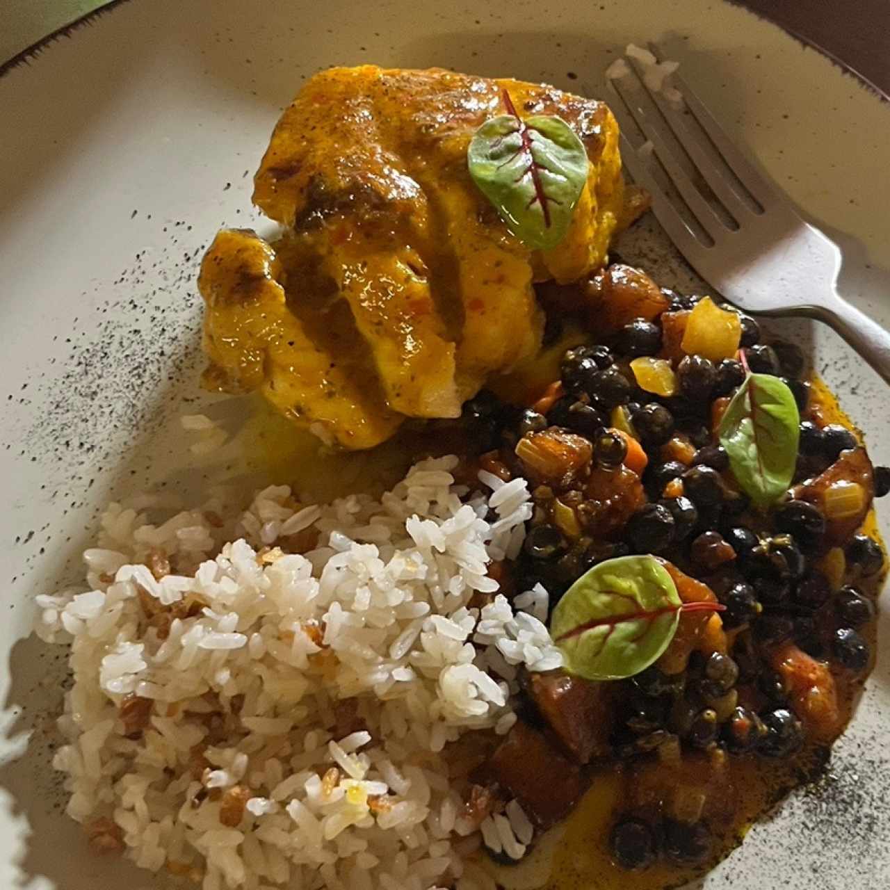 Pesca del Día con Sofrito de Guandú