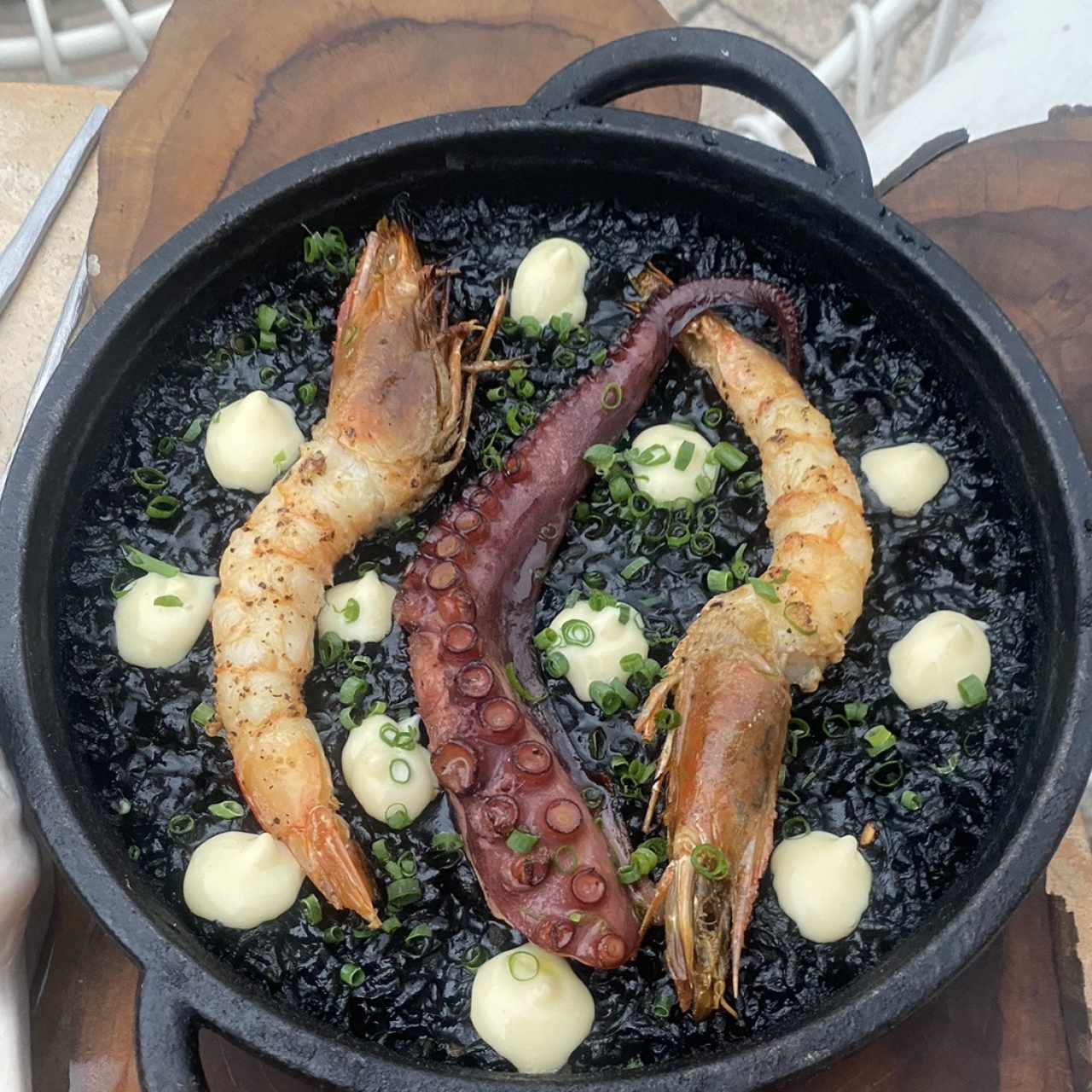 ARROZ NEGRO DE PULPO Y LANGOSTINO