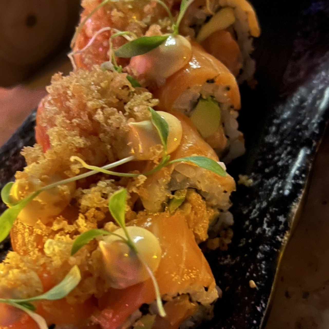 PARA COMPARTIR - SPICY SALMON ROLL