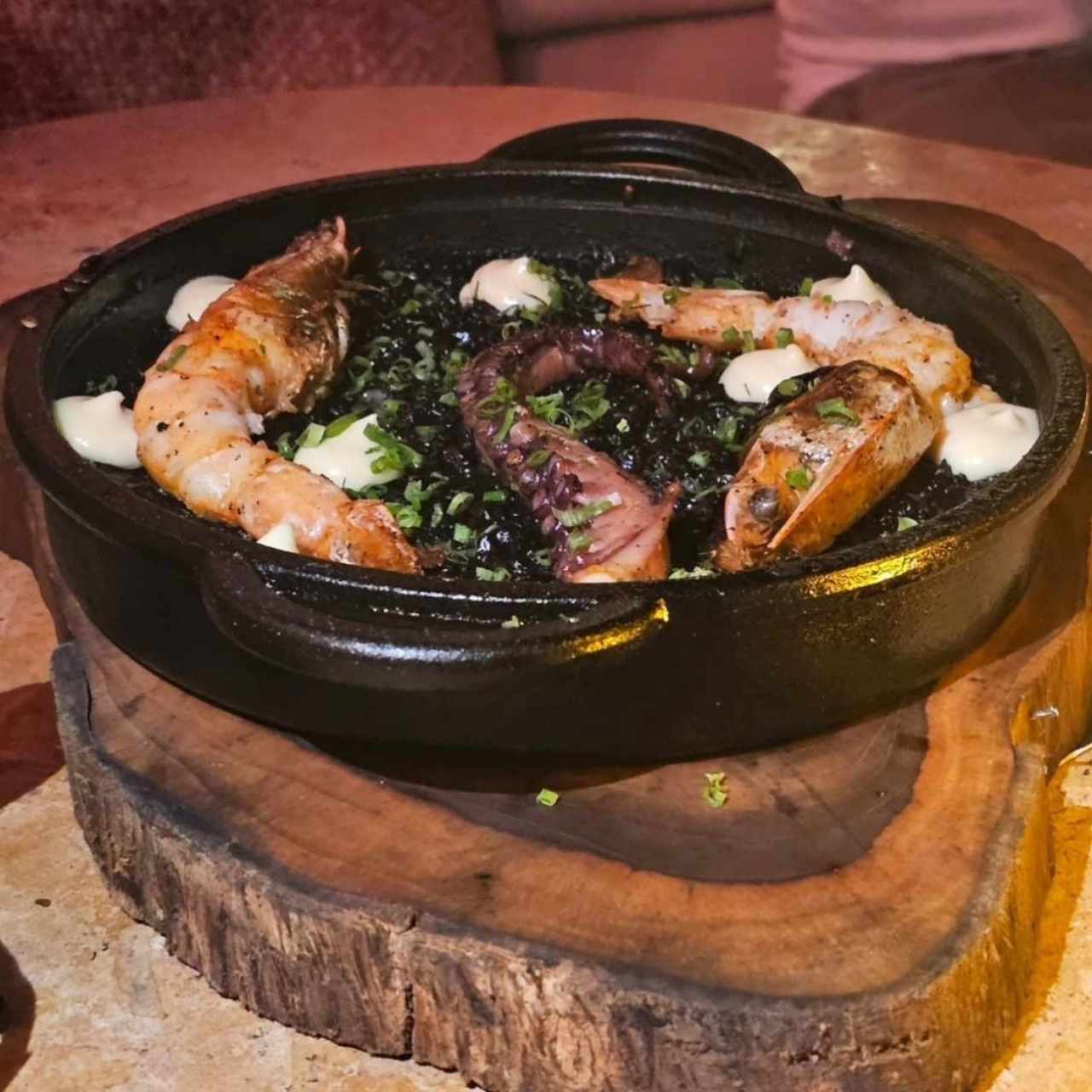 ARROZ NEGRO DE PULPO Y LANGOSTINO