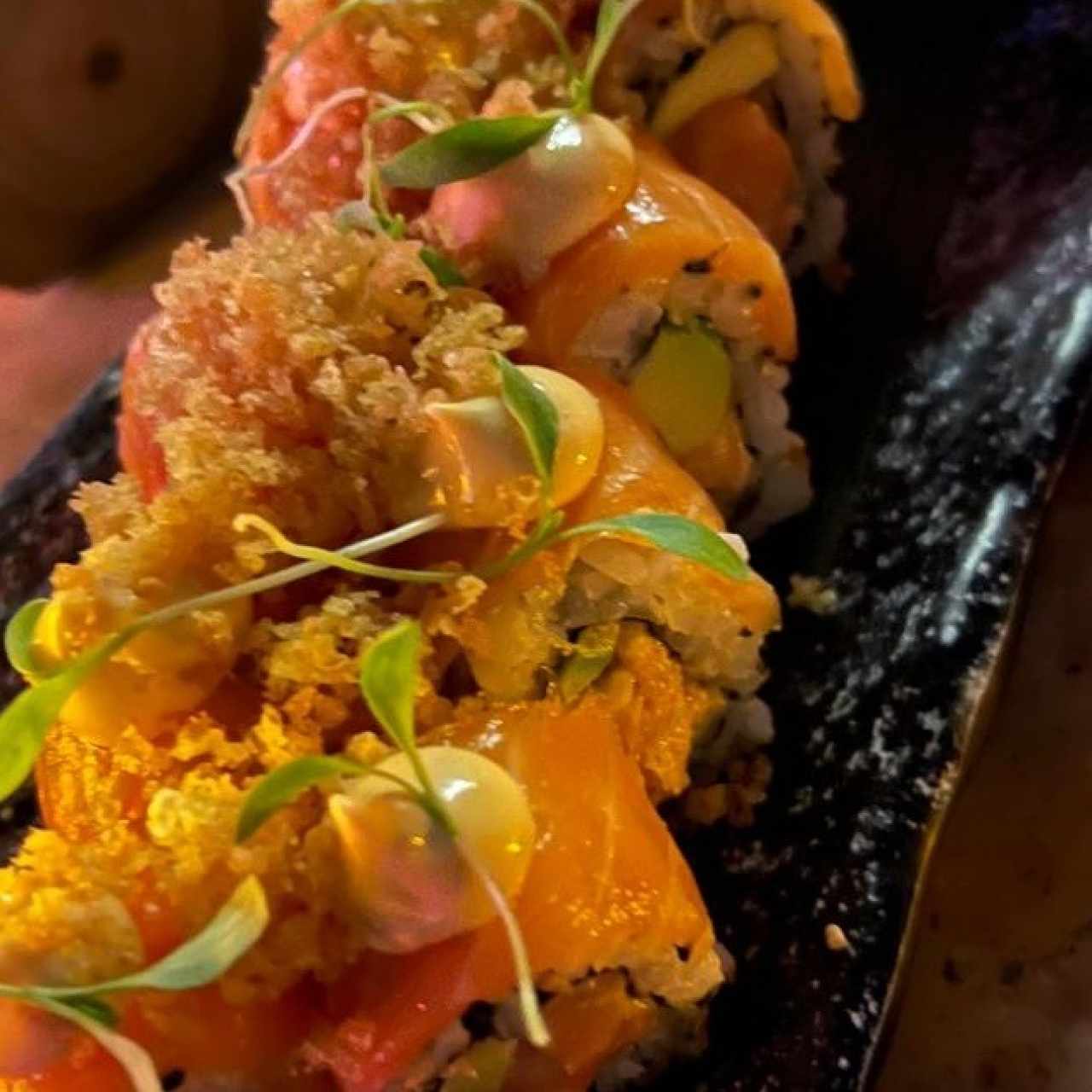 PARA COMPARTIR - SPICY SALMON ROLL