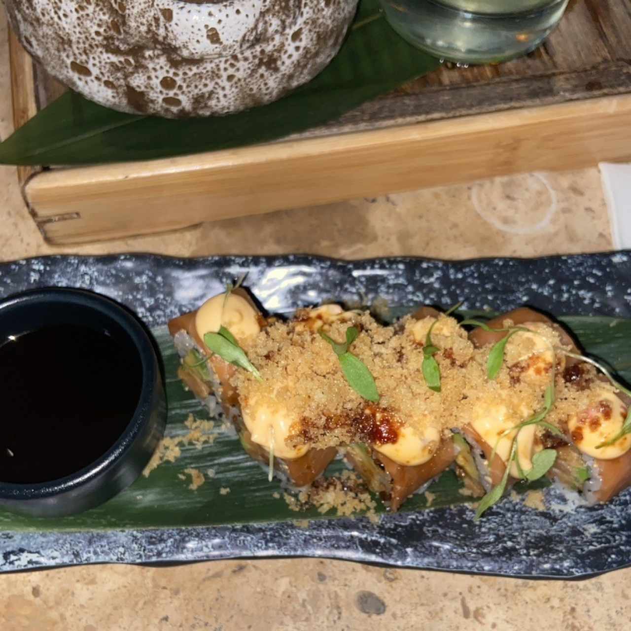 PARA COMPARTIR - SPICY SALMON ROLL