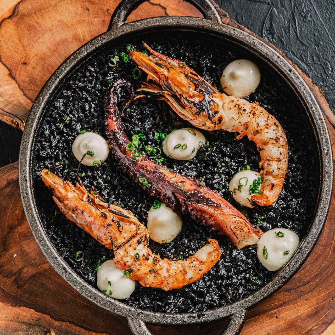 ARROZ NEGRO DE PULPO Y LANGOSTINO