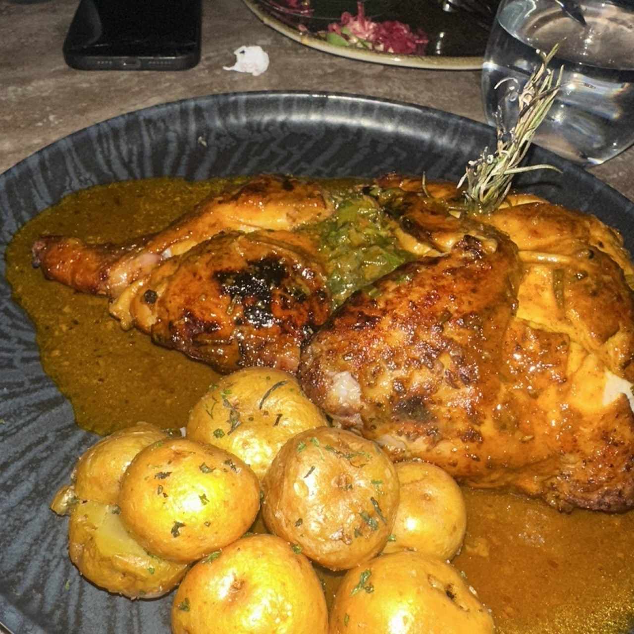 POLLO A LA BRASA