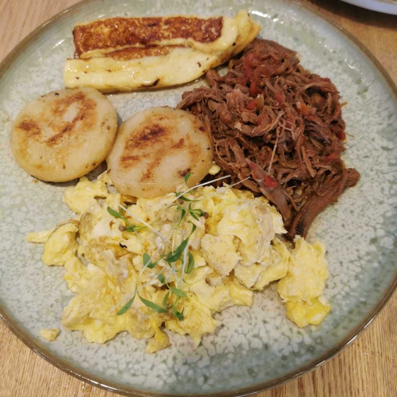 Ropa Vieja en Salsa criolla