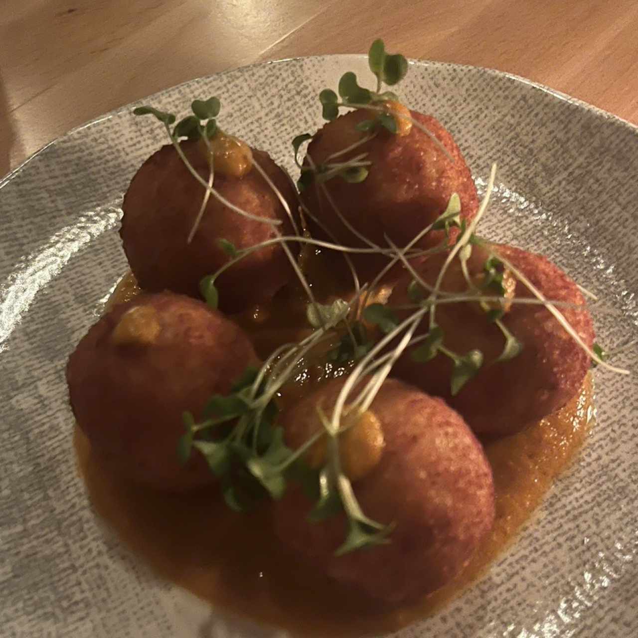 Crocchette di Patata E Formagio con Pomodoro Bruciato