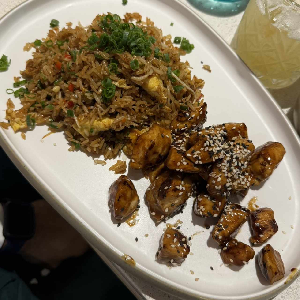 Yakimeshi de pollo