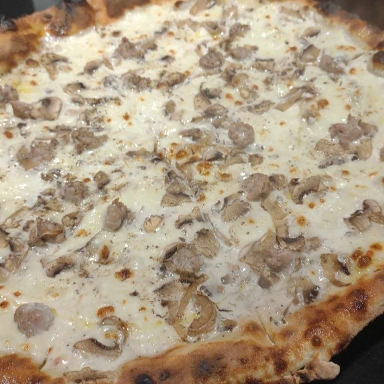 Pizzas Blancas - Salsiccia e Funghi