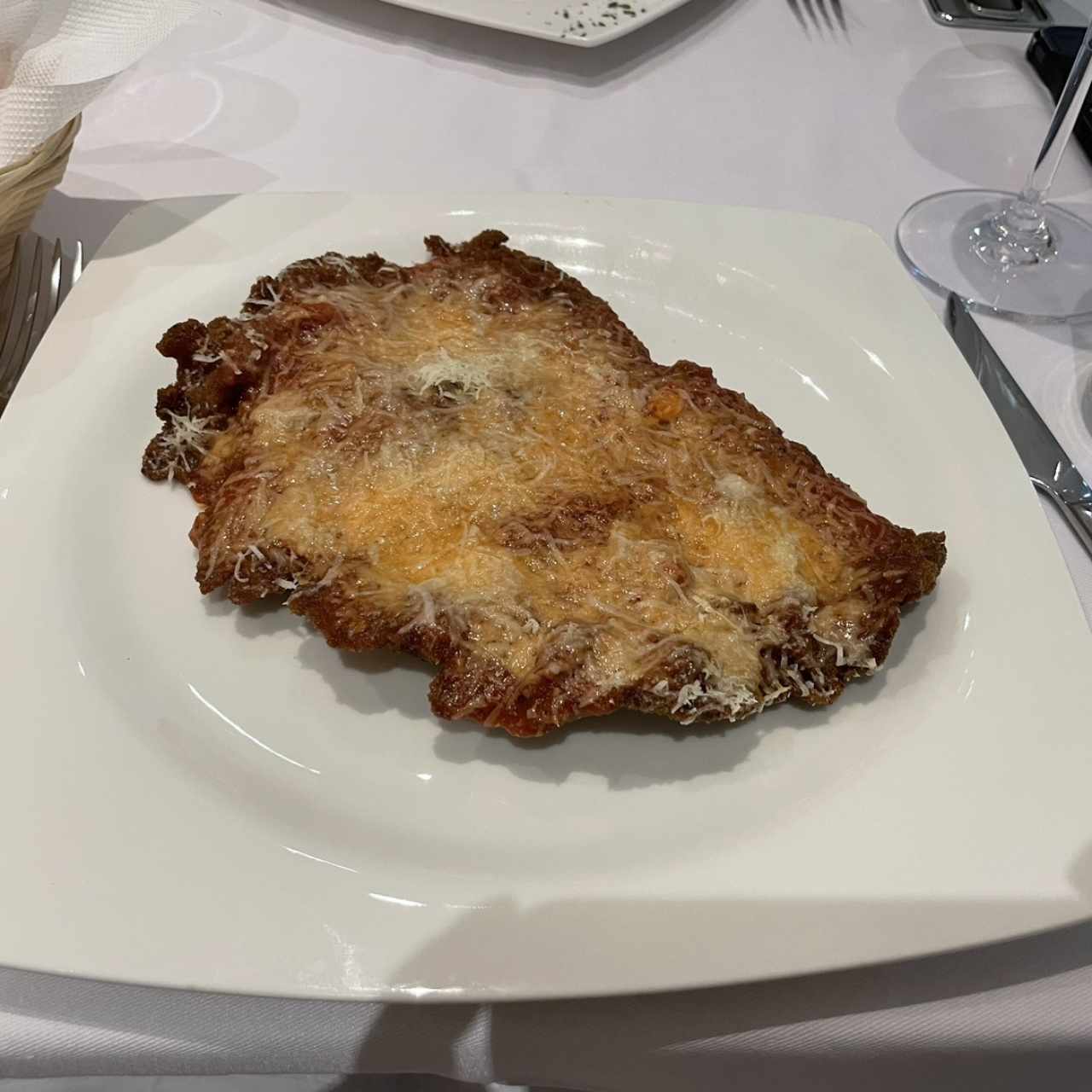 Milanesa de Res alla Parmigiana