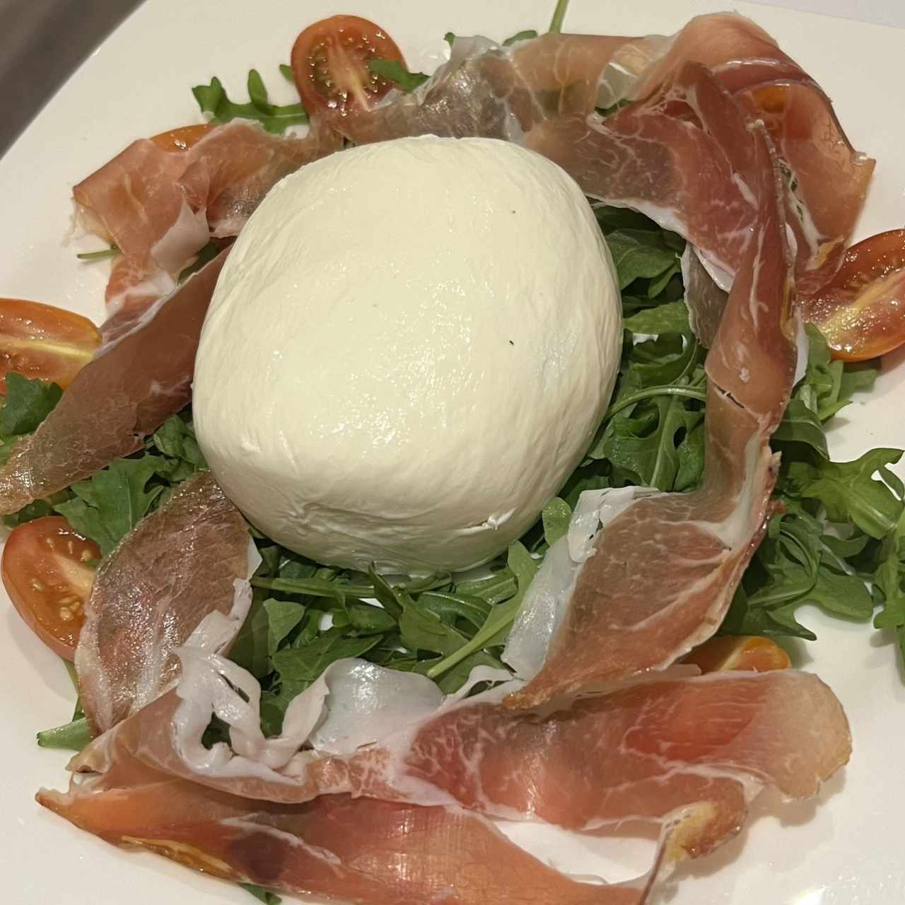 Antipasti - Burrata con Prosciutto