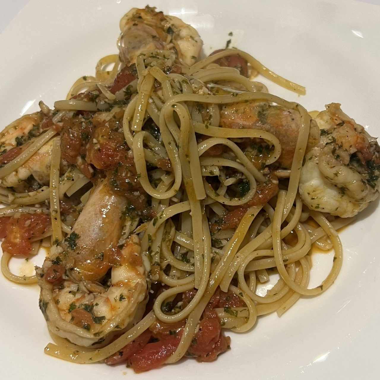 Linguini al Filetto con Langostini