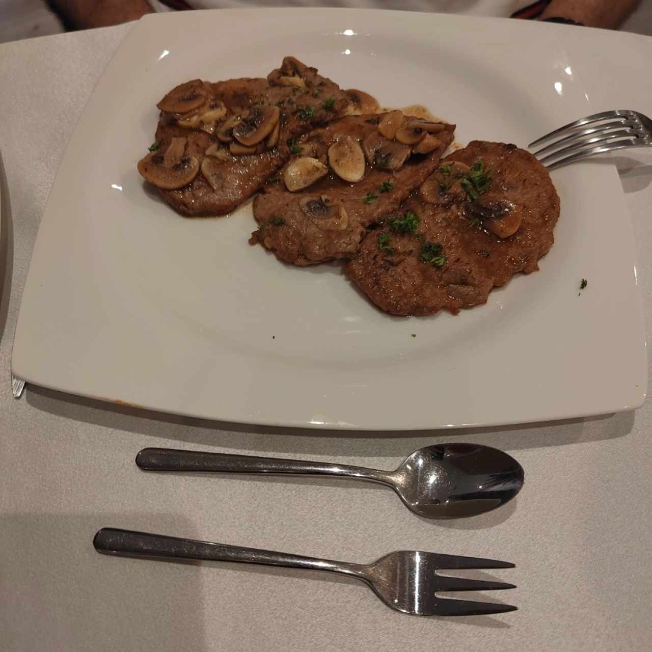 Scaloppine di Lomito ai Funghi