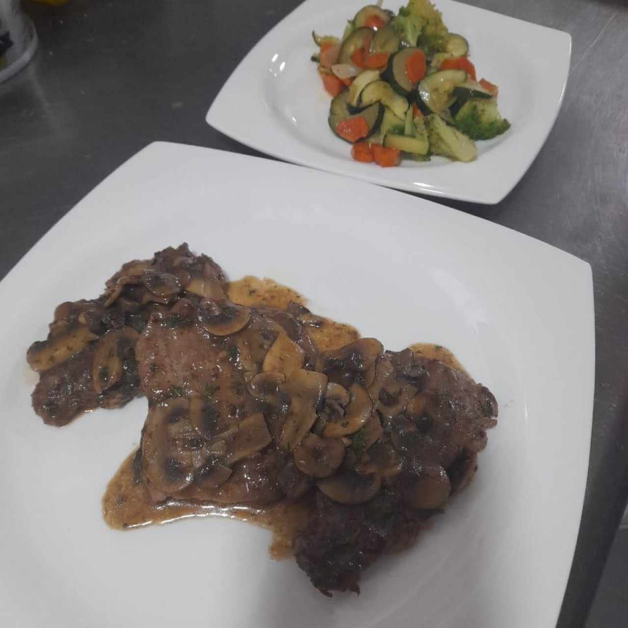 Scaloppine di Lomito ai Funghi