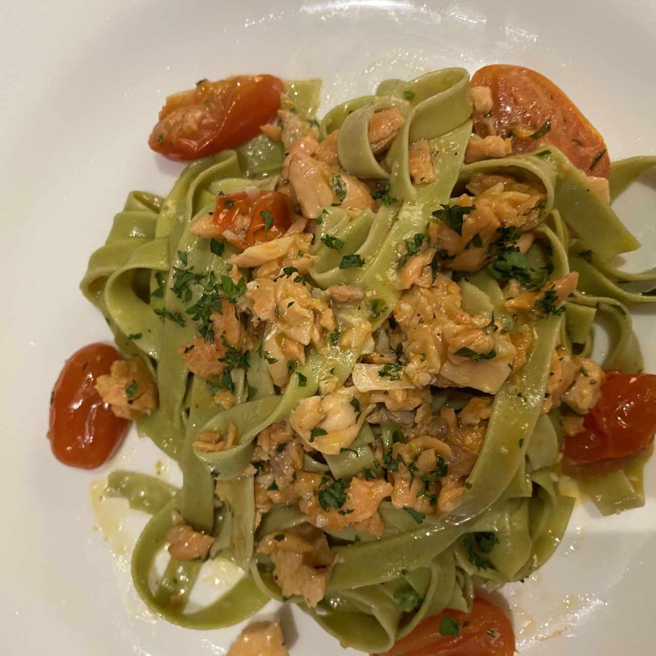 Fettuccini Verdi con Salmone