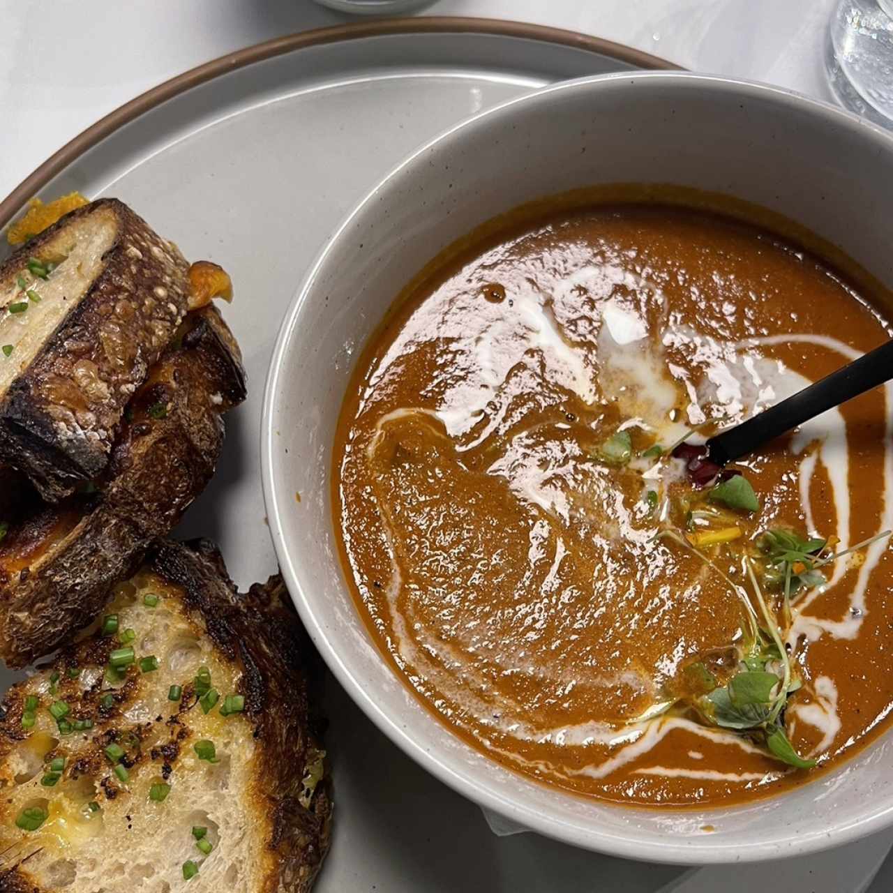 TOMATO SOUP & GRILLED CHEESE SANDWICH