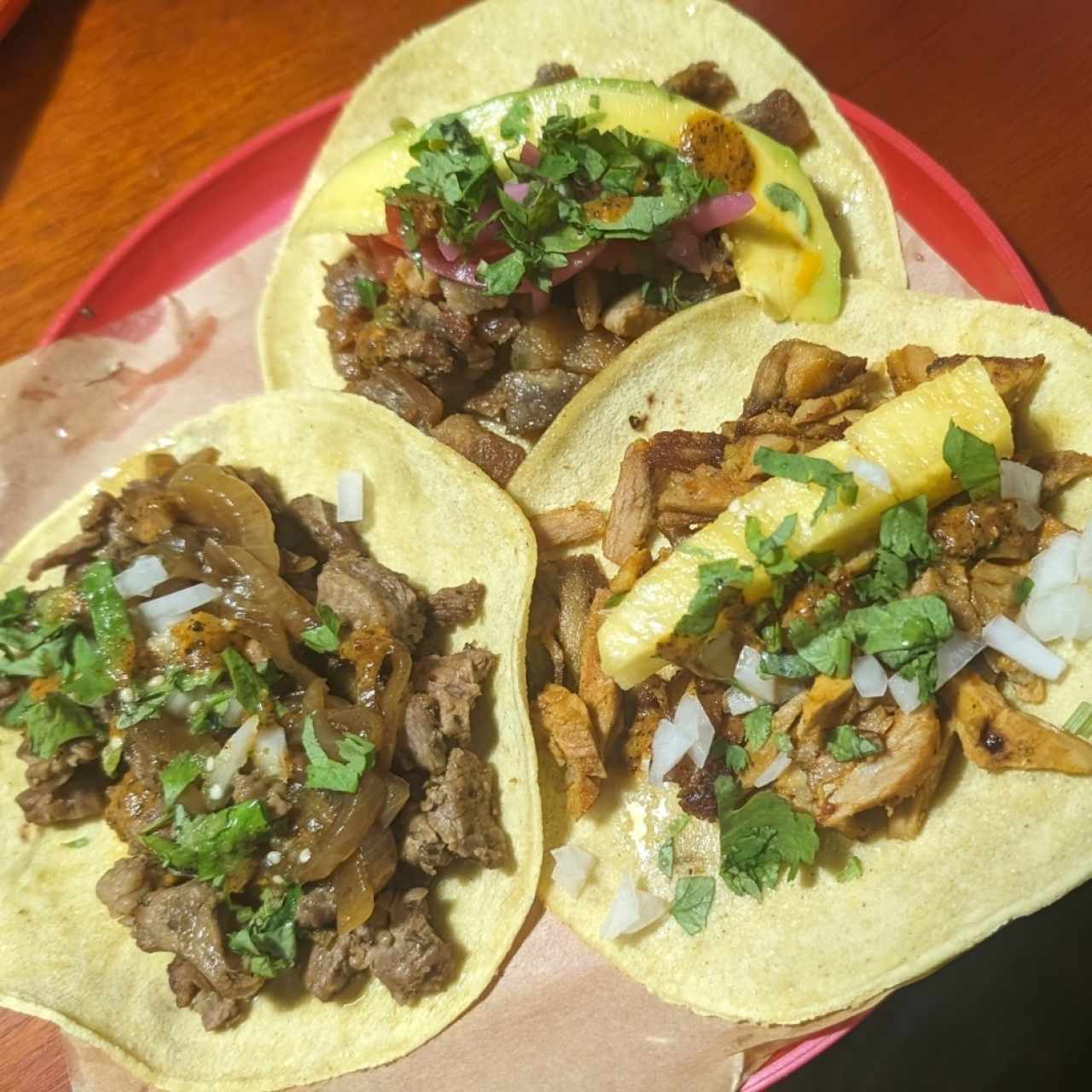 Bistec, chicharron y pastor