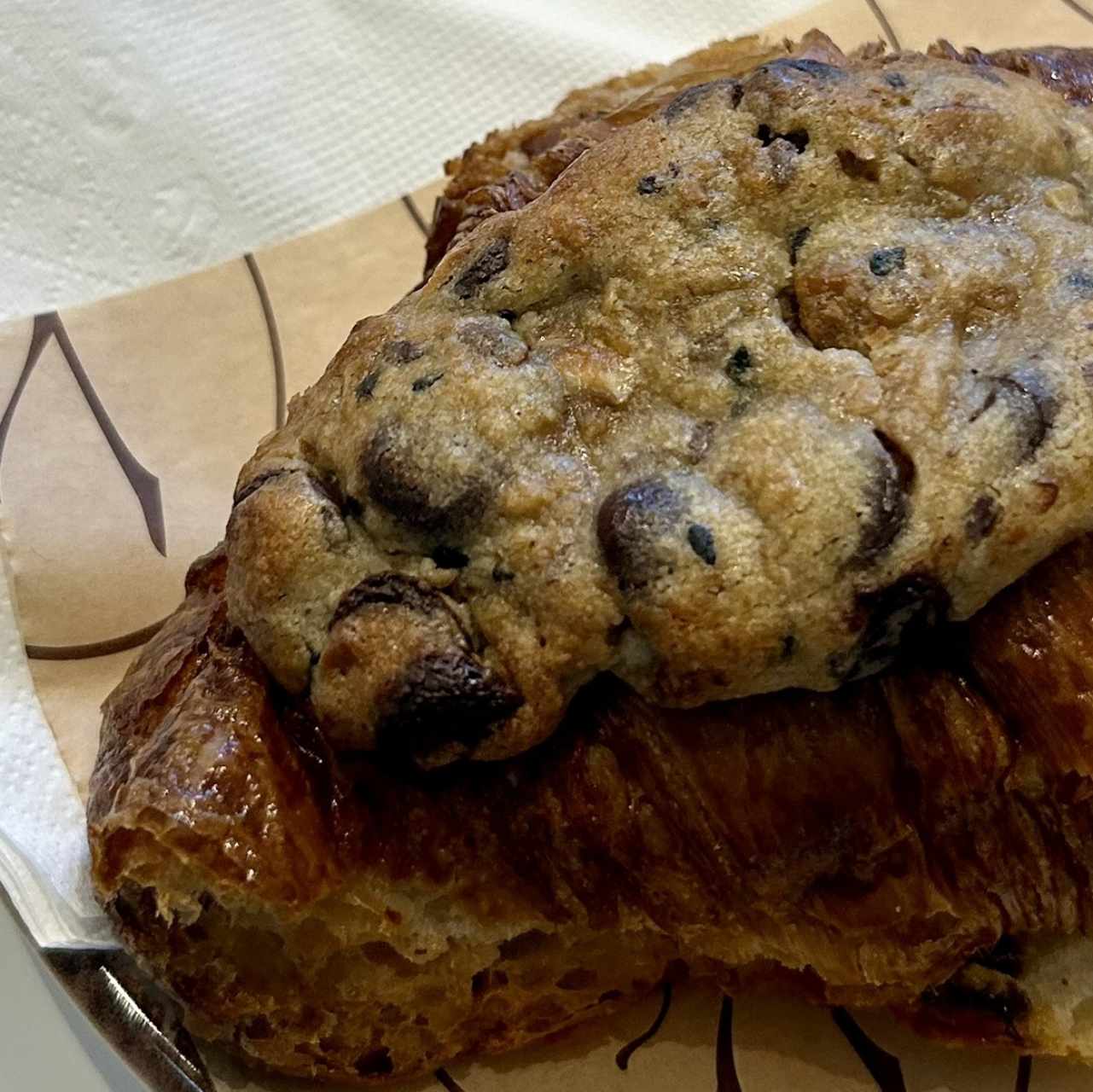 Croissant con galleta