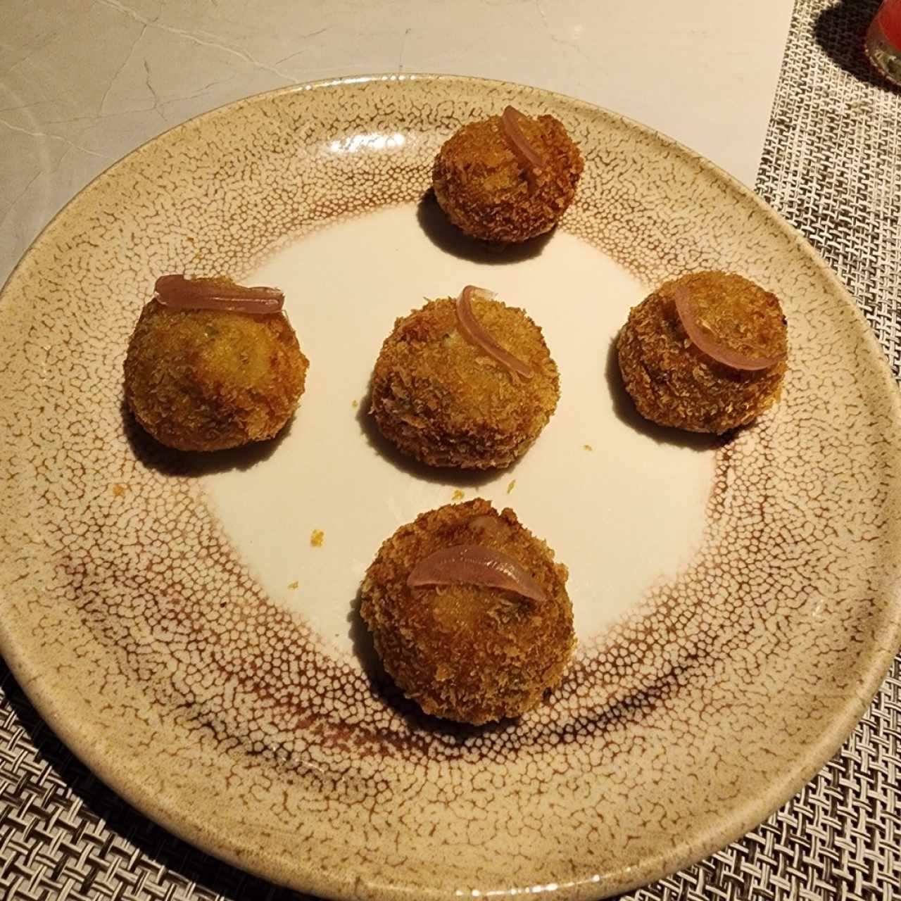 ENTRANTES CALIENTES - CROQUETAS DE JAMÓN