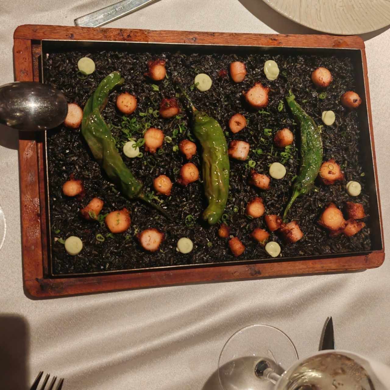 ARROZ NEGRO DE PULPO CROCANTE