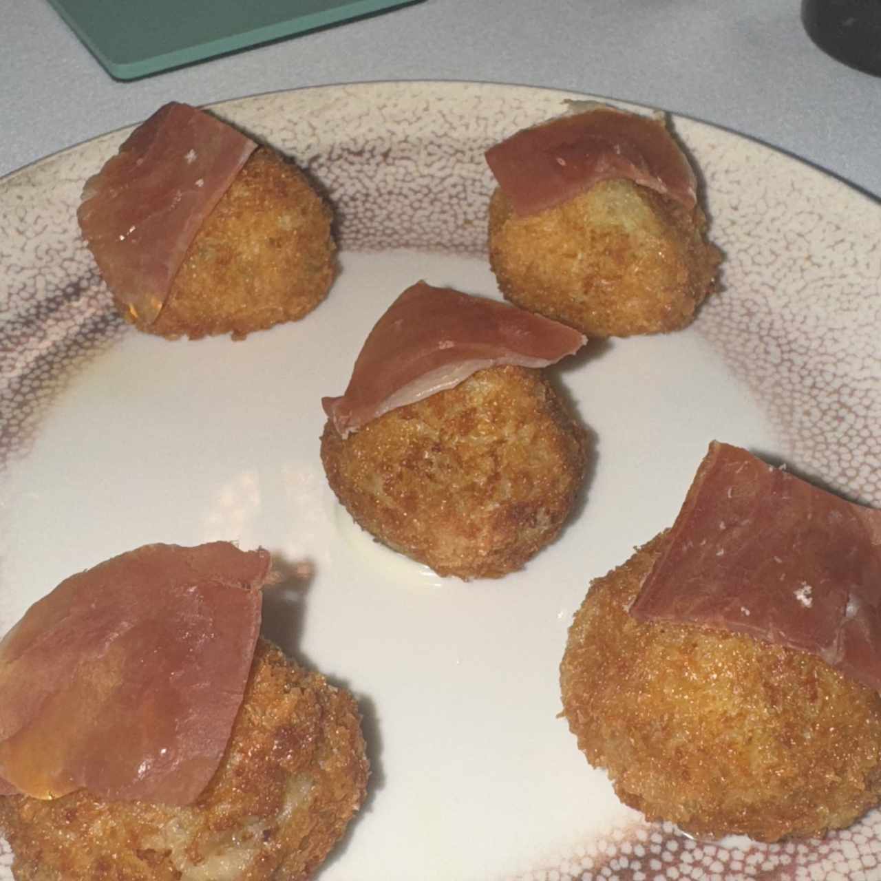 ENTRANTES CALIENTES - CROQUETAS DE JAMÓN