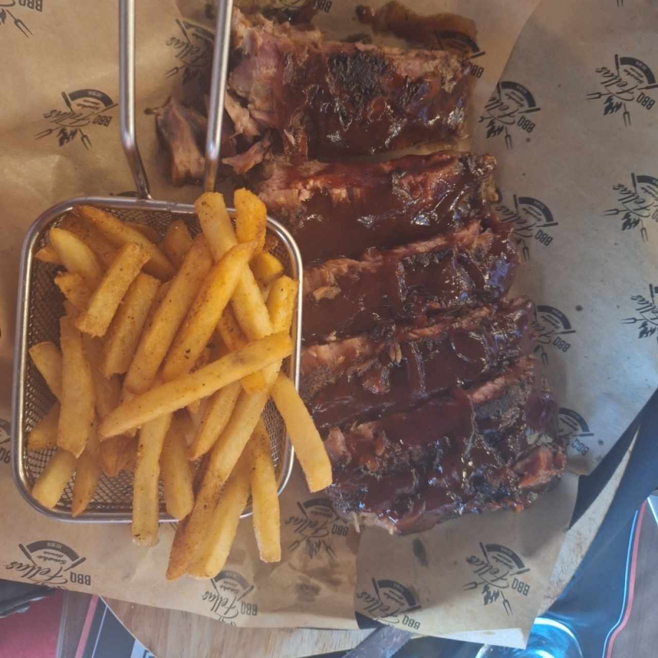 Famous Ribs - 1/2 Rack