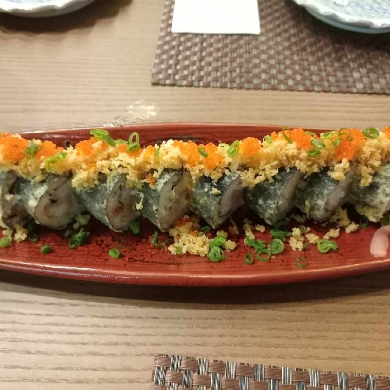 Rollo de cangrejo en tempura