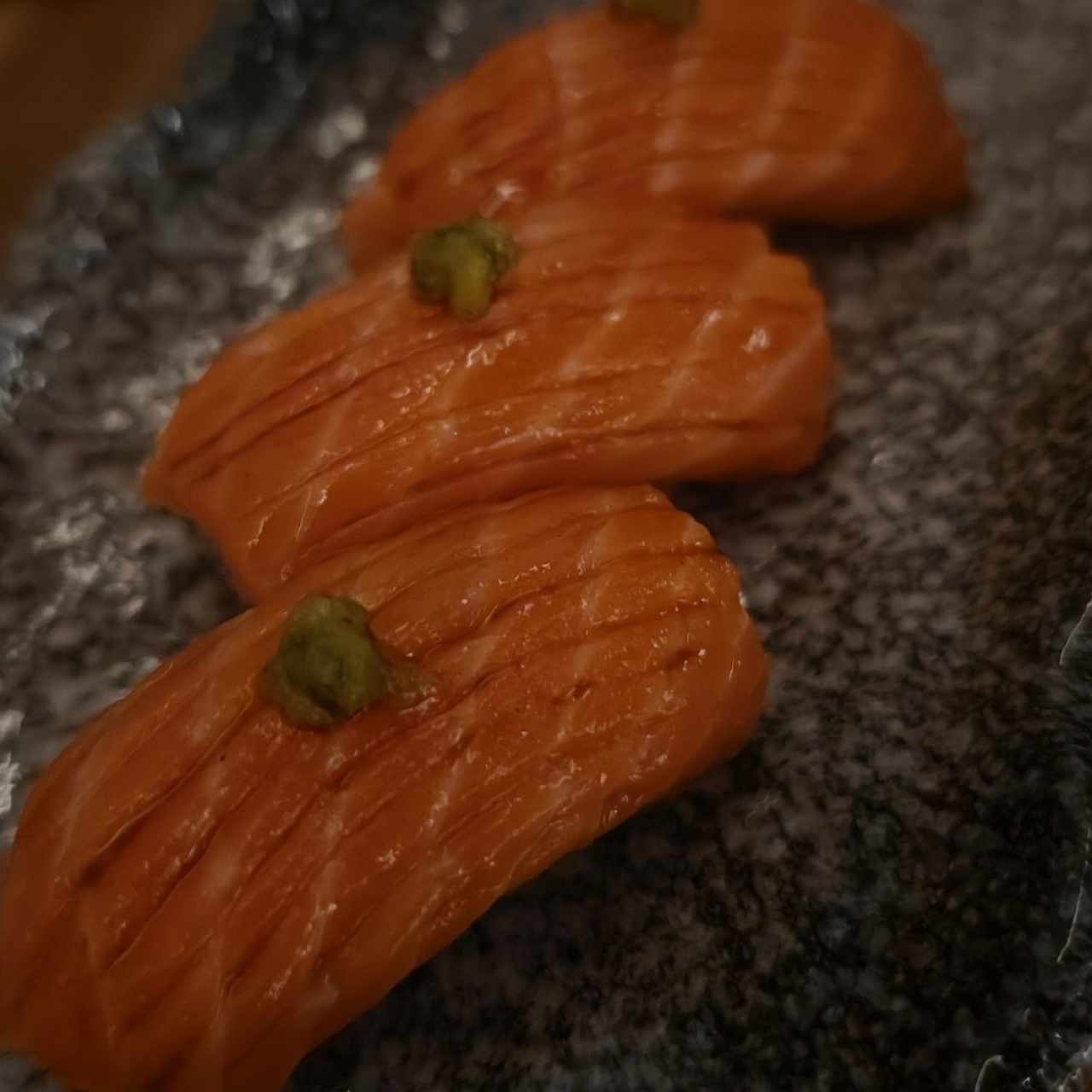 Nigiri - Oraking Salmon