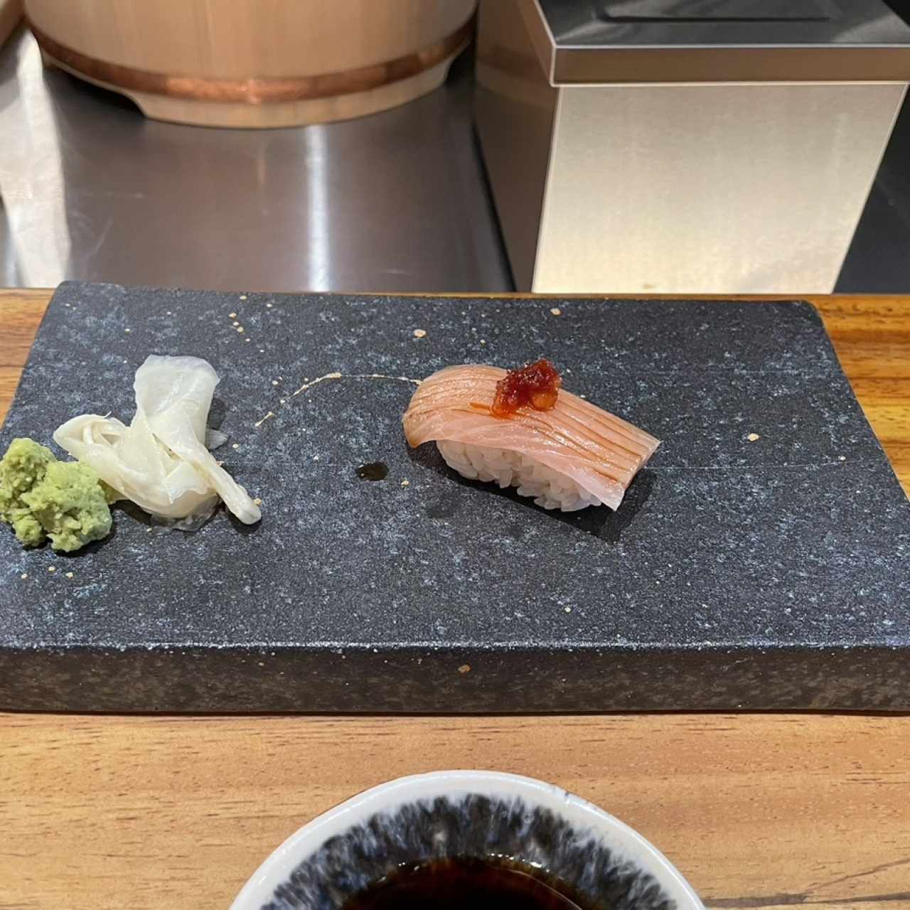 Nigiri hamachi