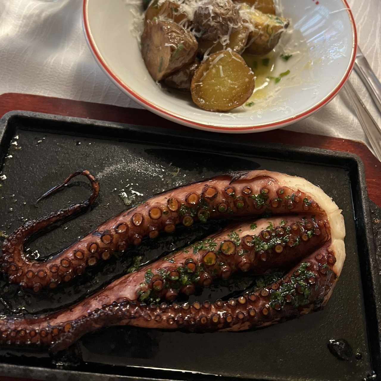 Pulpo al carbón